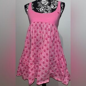 vintage vs pink dress